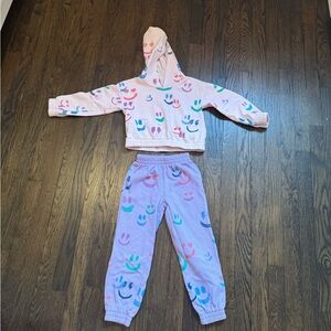 Chaser girls sweatsuit excellent used condition